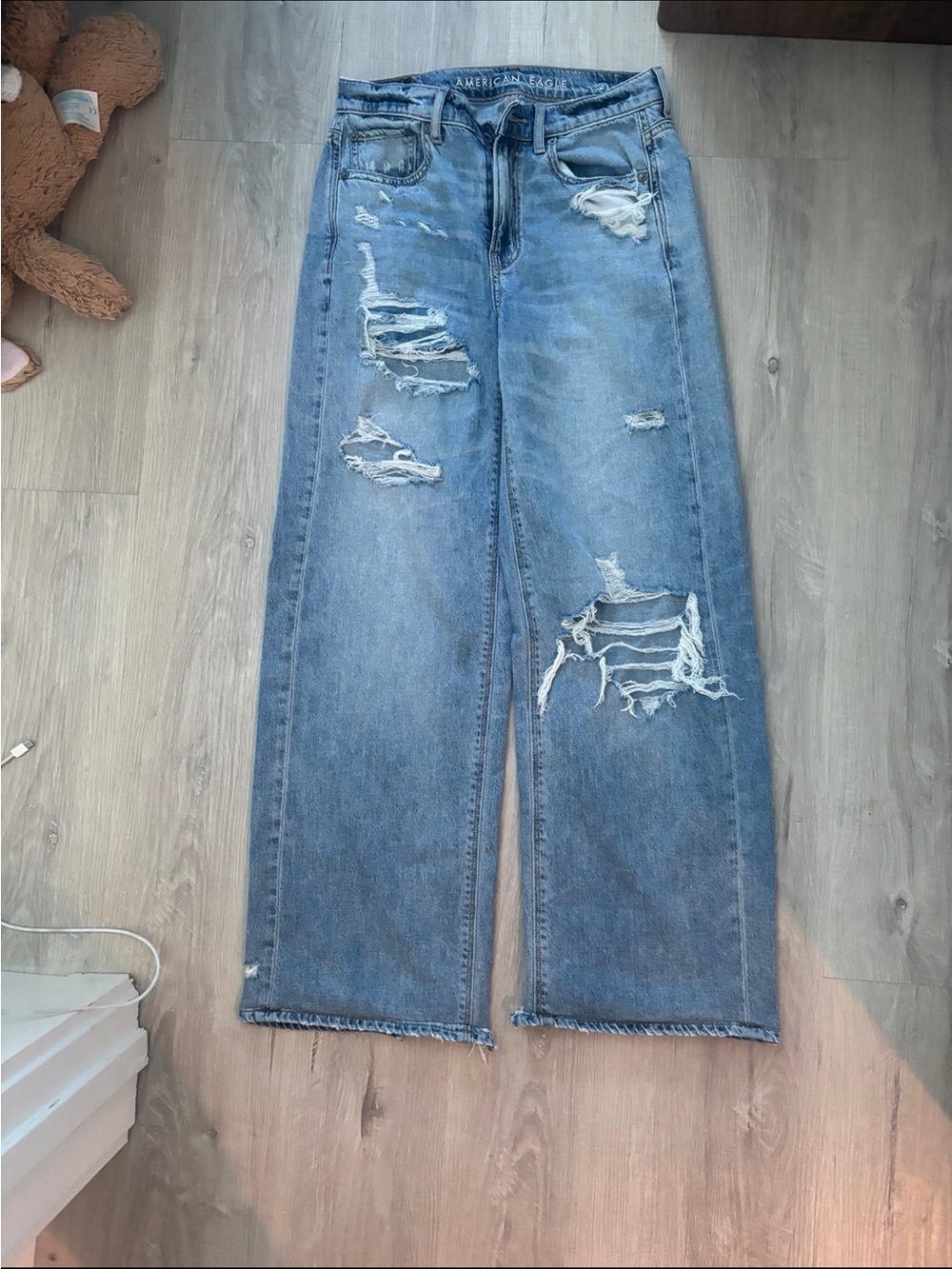 American Eagle Distressed Wide Leg Jeans - Light Blue